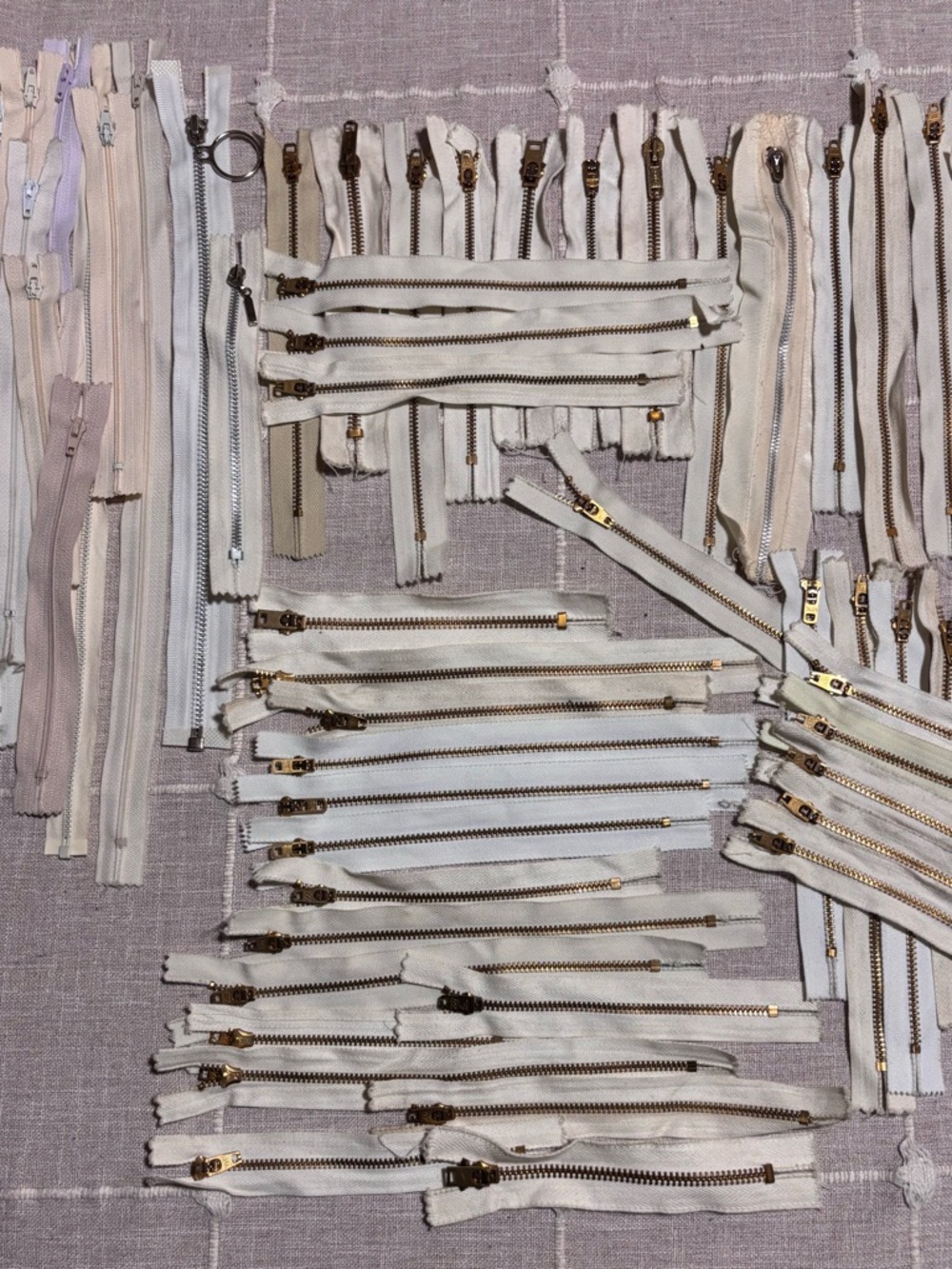 Zipper lot 120+ various sizes & shades navy & white zippers for sewing crafts